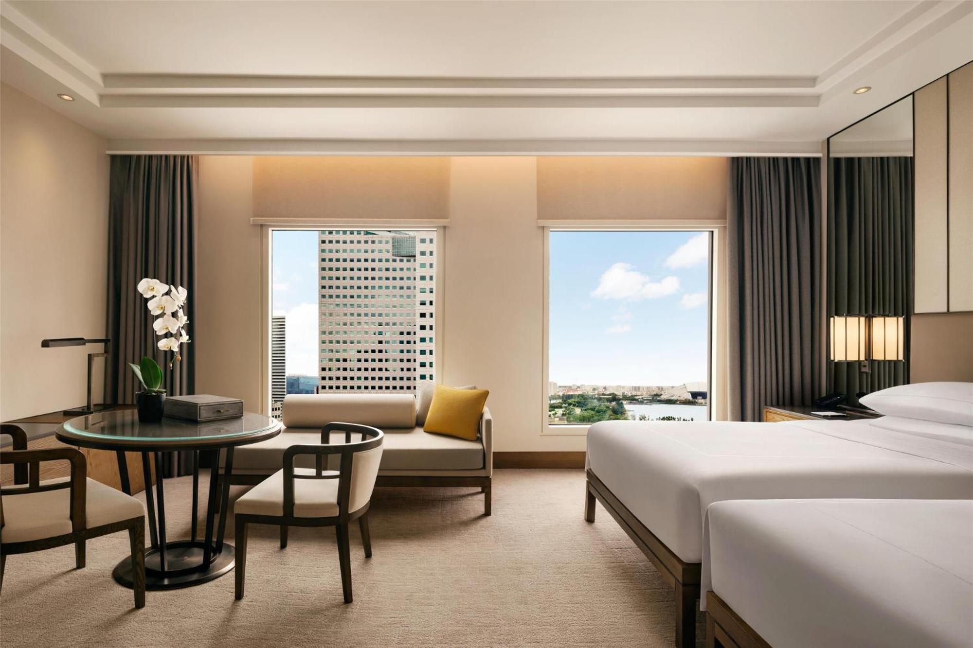 Conrad Marina Bay 5*
