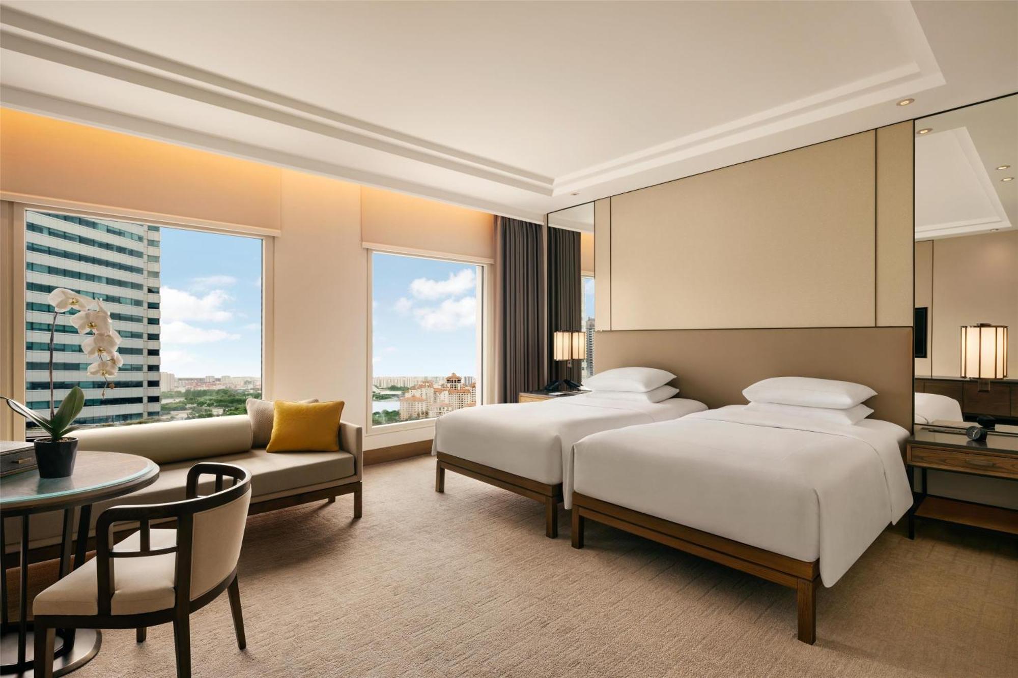 Conrad Marina Bay Hotel 5*